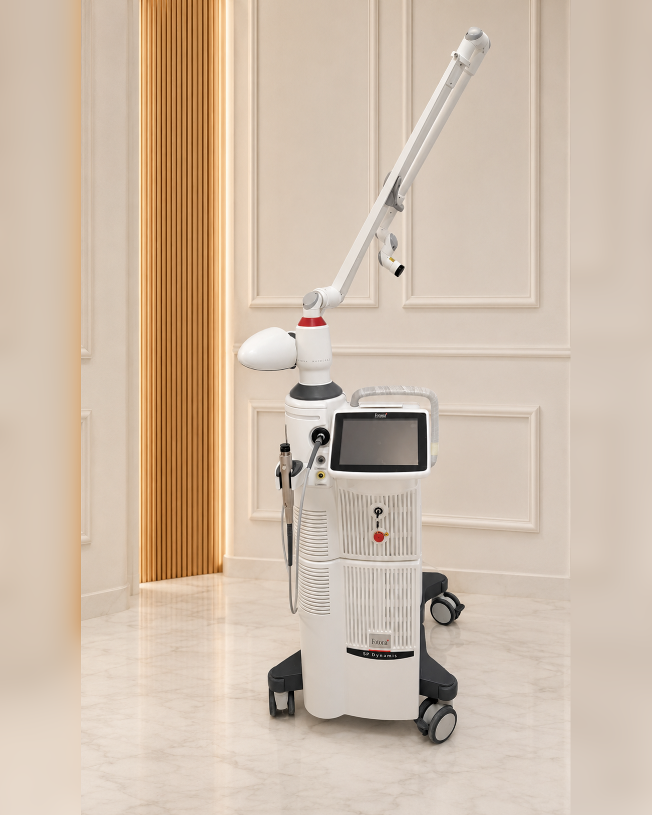 Fotona SP Dynamis au Skin Recovery Center